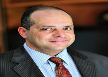 إنجاز طبي غير مسبوق.. الطبيب المصري خالد جودت يتولى رئاسة الاتحاد الدولي لجراحات السمنة المفرطة