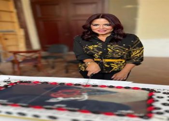 “داخل اللوكيشن”.. رانيا يوسف تحتفل ببدء تصوير مسلسل “روج أسود” (صور)
