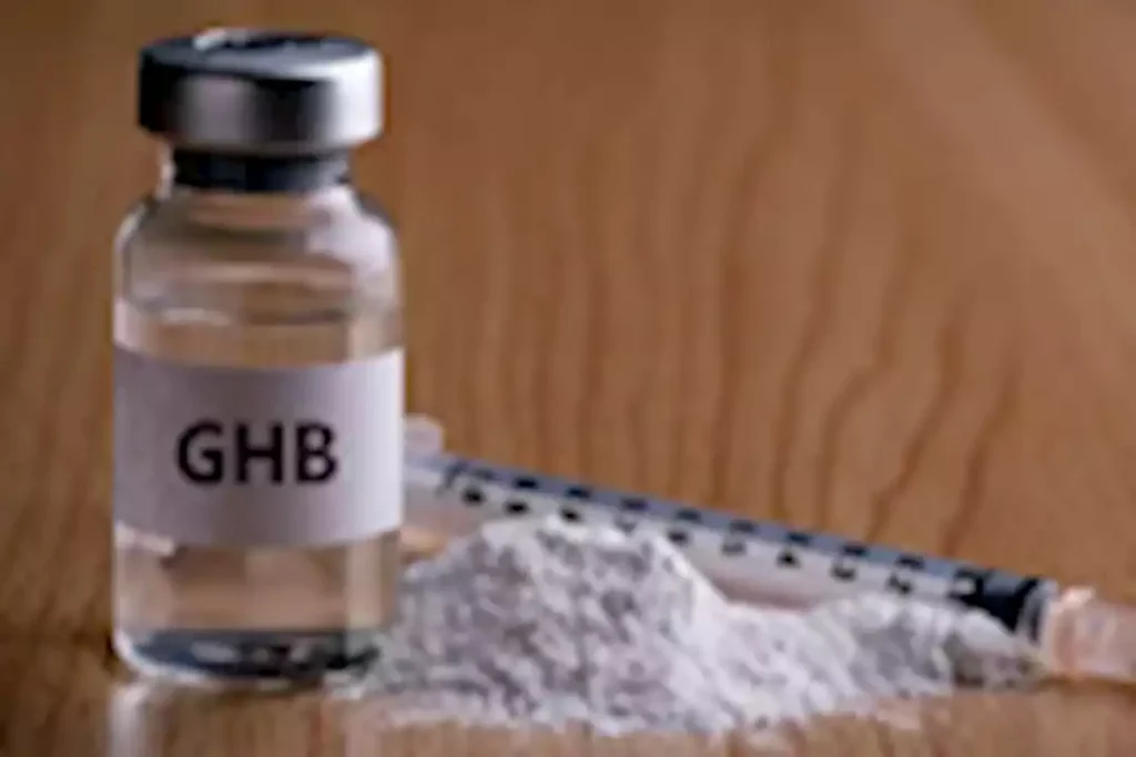 استشاري يوضح التأثيرات الصحية المدمرة لمخدر GHB