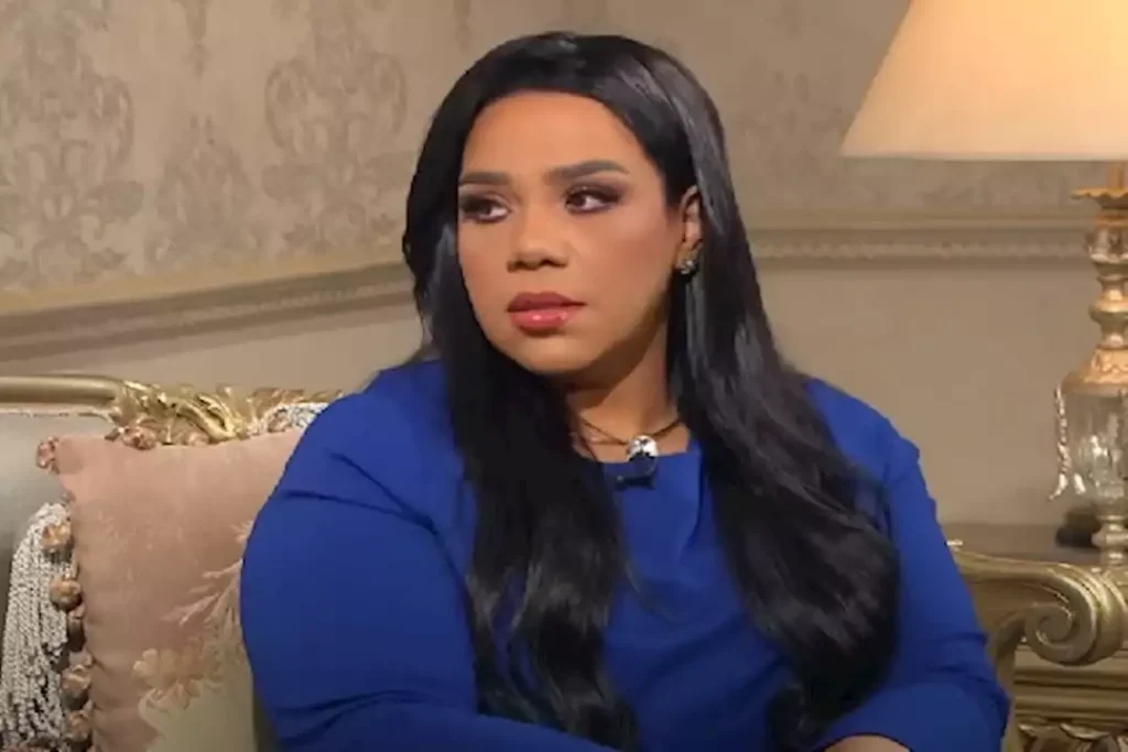 “هى مين فيهم؟”.. شيماء سيف تثير الجدل بصورتها مع إليسا