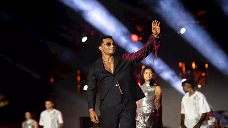 محمد رمضان وشيرين عبدالوهاب أبرزهم.. هؤلاء أثاروا الغضب بأغانيهم في 2024