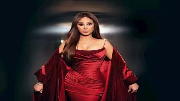 حفل بيلبورد.. إليسا تحصد جائزة “الأيقونة” وهذا ما قالته