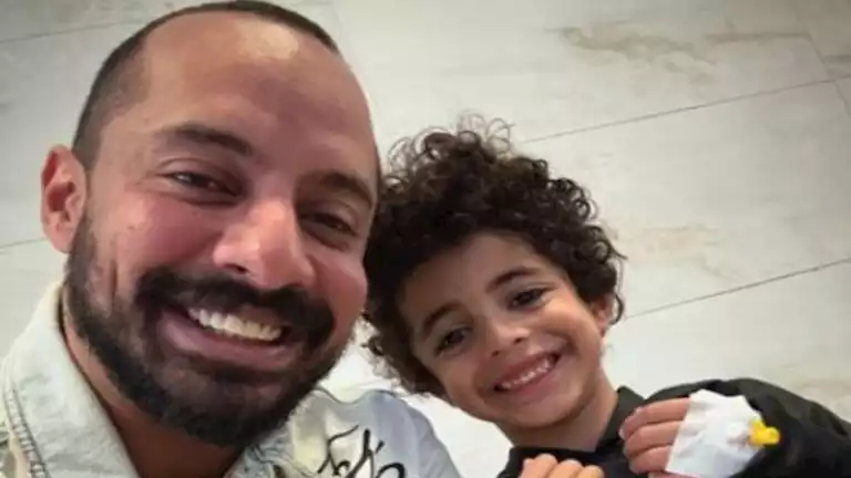 عمرو وهبة عن الحالة الصحية لنجله: مشكلة في المناعة بسبب الكوفيد