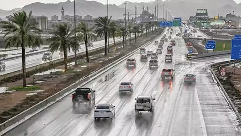 3 درجات تحت الصفر.. تعديل الدراسة في عدة مناطق بالسعودية بسبب موجة برد