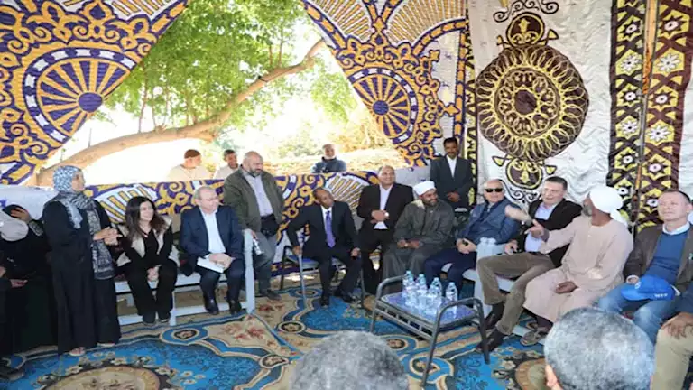 دعم صغار المزارعين والمرأة المعيلة.. تفاصيل لقاء وزير الزراعة مزارعي قرية البغدادي بالأقصر