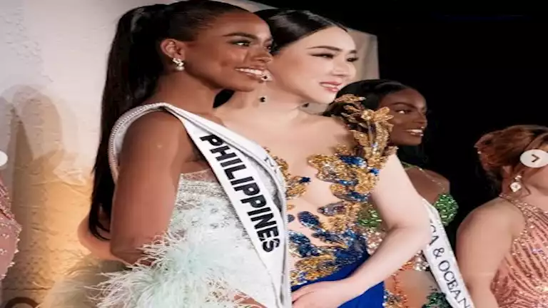 تحمل فوق رأسها سفينة.. 20 صورة للفائزة بـ”أفضل زي وطني” في ملكة جمال الكون