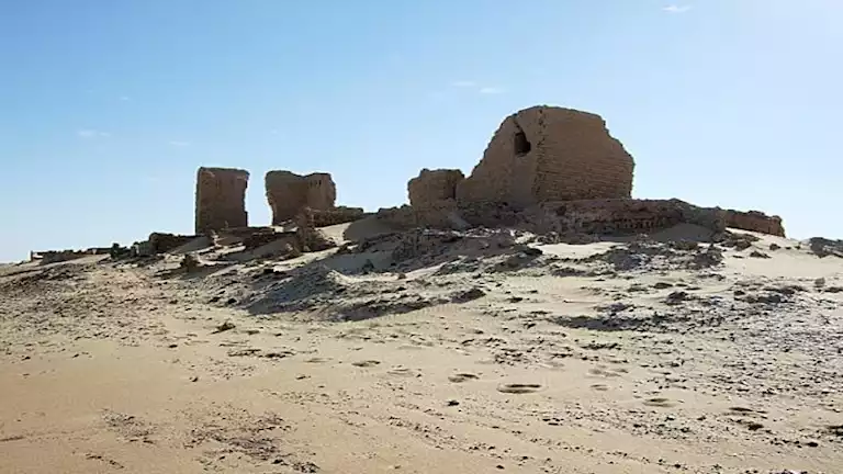 صور | كنوز الضباشية.. أسرار حضارة دفينة في قلب الوادي الجديد