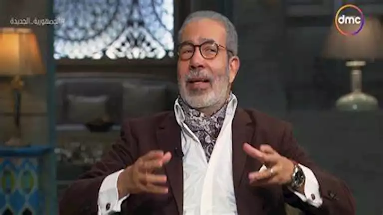 مدحت العدل: “خناقات الفنانين بغرض الترند ونحتاج لعلاج نفسي”