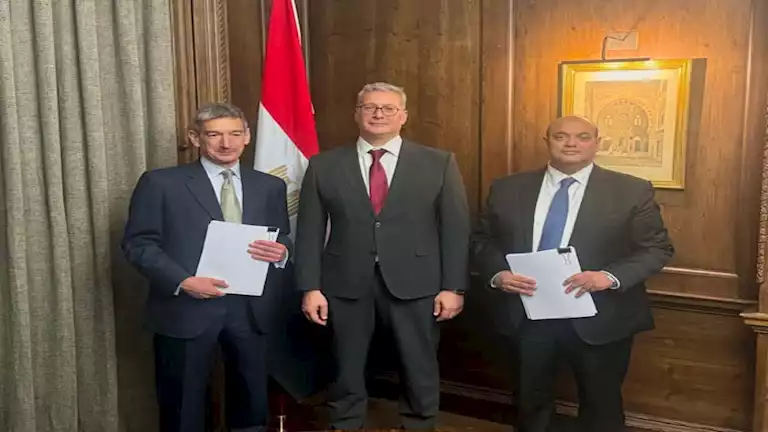 البترول: توقيع اتفاق مع باريك جولد للاستثمار في استغلال خام الذهب