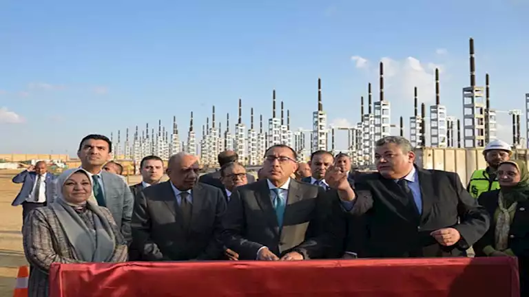 18 صورة لمحطة الربط الكهربائي مع السعودية بمدينة بدر