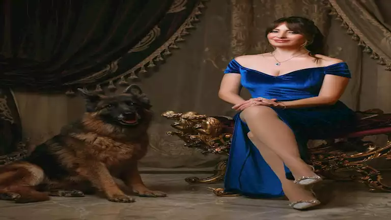 نرمين الفقي تنشر إطلالة جريئة.. والجمهور: “عندما يتألق الأزرق”(صور)