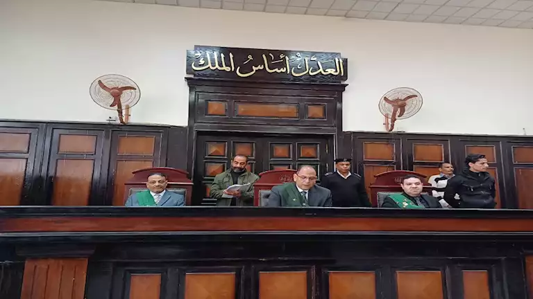 جنايات أسيوط تعاقب عاطل قتل زوج شقيقته بسبب خلاف على قطعة أرض