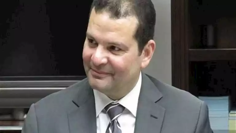 أبو عيش”: التأمين الصحي الشامل “برنامج وطني استراتيجي