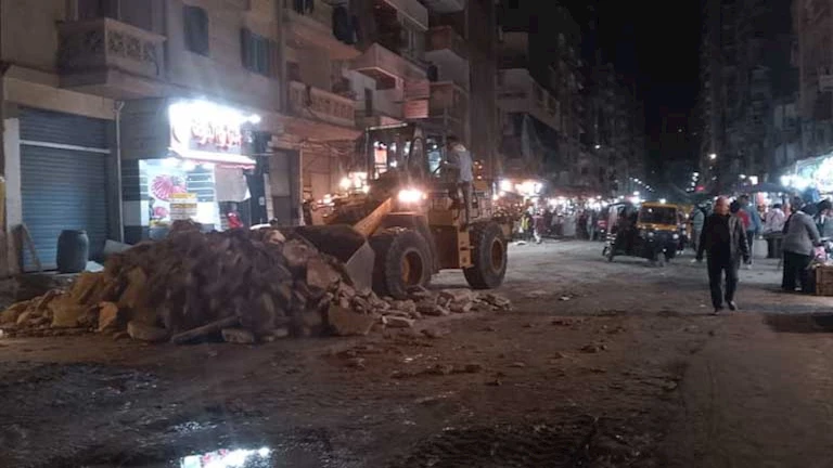 رفع كفاءة و”إنترلوك”.. محافظة الإسكندرية تبدأ تطوير شارع القاهرة (صور)