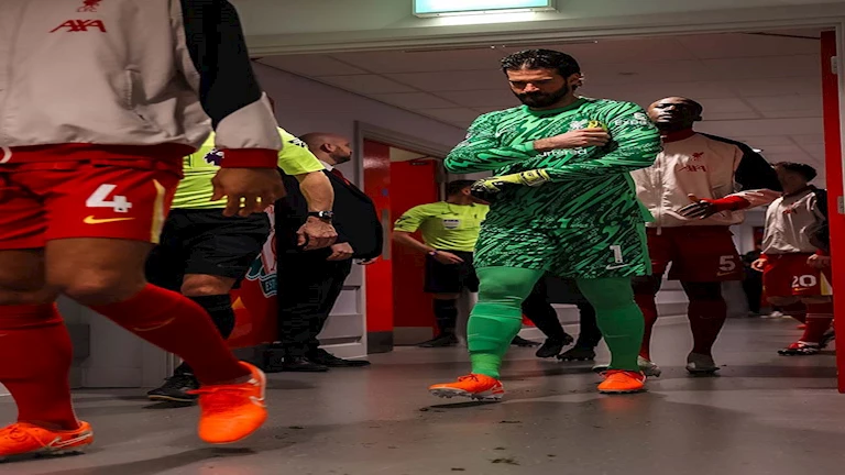 كم نقطة يحتاجها ليفربول للتتويج بالدوري؟