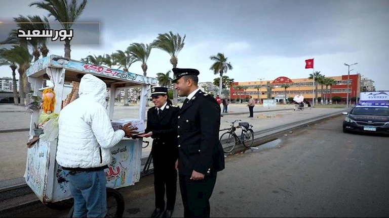 الداخلية توجه مأموريات لتوزيع كراتين رمضان فى المحافظات