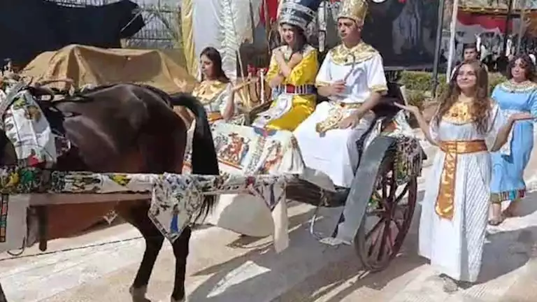 أهالي كوم ماريا بالمنيا يحتفلون برحلة العائلة المقدسة -صور