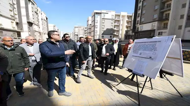10 صور.. وزير الإسكان يتابع مشروعات القاهرة الجديدة ويتفقد “سكن مصر” بأرض المعارض