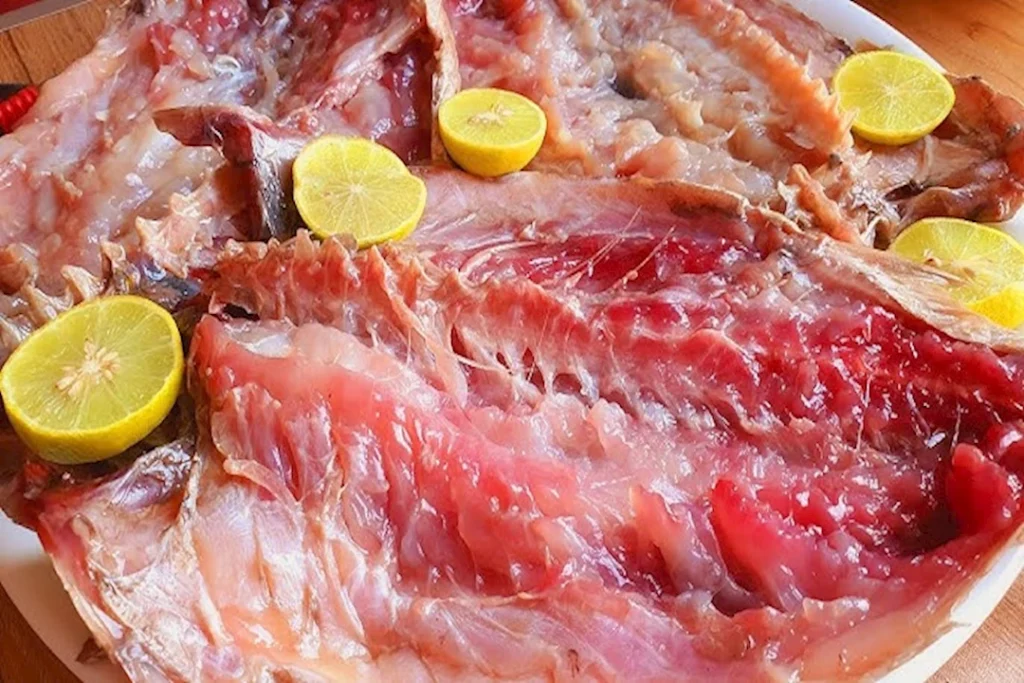 هذا ما يحدث لجسمك ودماغك وقلبك عند تناول الفسيخ