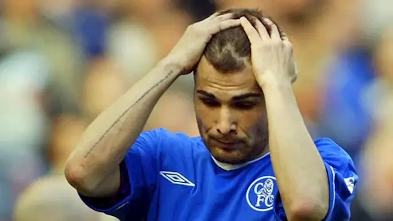 كيف تسبب “الكوكايين” في حرمان لاعب تشيلسي السابق من الكرة الذهبية؟