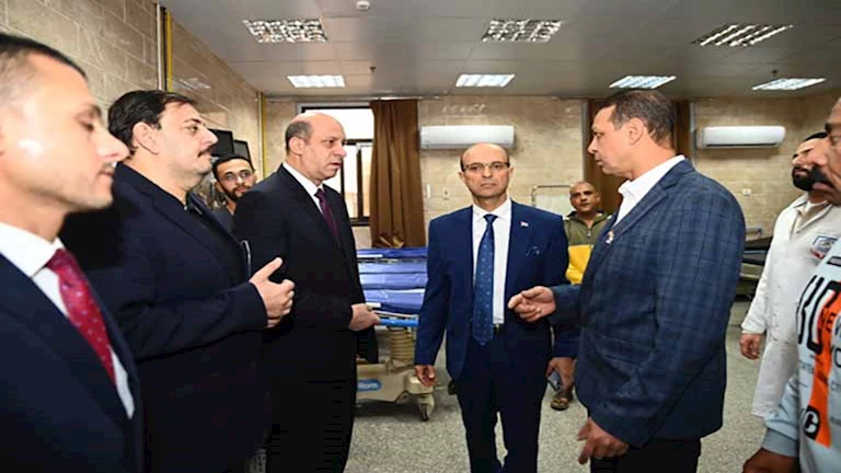 بالصور – رئيس جامعة أسيوط يتفقد المستشفيات الجامعية خلال إجازة عيد الفطر