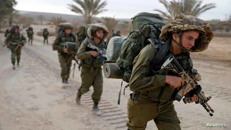 البث الإسرائيلية: منح فرصة أخيرة للتفاوض قبل توسيع العملية العسكرية في غزة