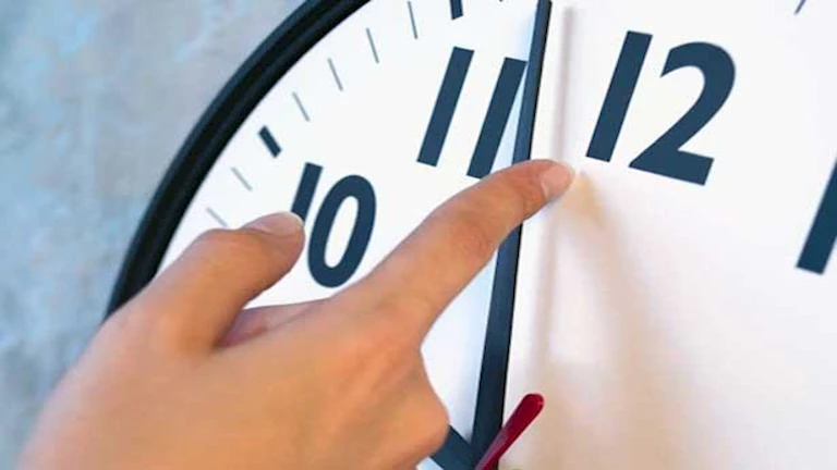 قبل تطبيق التوقيت الصيفي.. إليك كيف يؤثر تقديم الساعة على صحتك؟