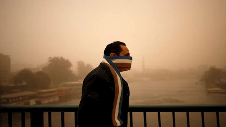 رياح الخماسين قادمة.. 7 نصائح للوقاية من أضرارها على الصحة