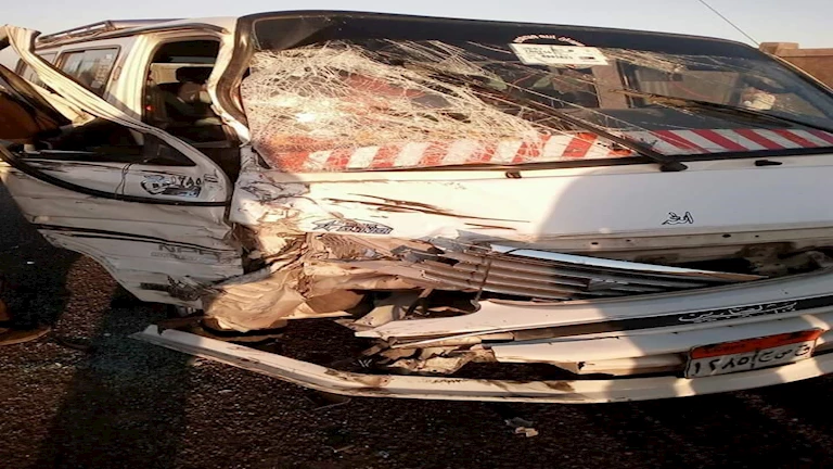 تصادم ميكروباصين بالبدرشين وجثة أسفل شجرة بالصف