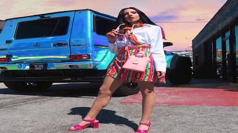 بـ ٤٠ ألف جنيه.. هادية غالب تثير الجدل بأسعار المايوه الجديد- “محدش ضربك على إيدك تشتري”