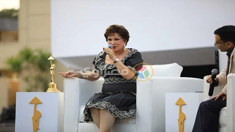 بإطلالة شبابية.. لبلبة تتألق في أحدث جلسة تصوير