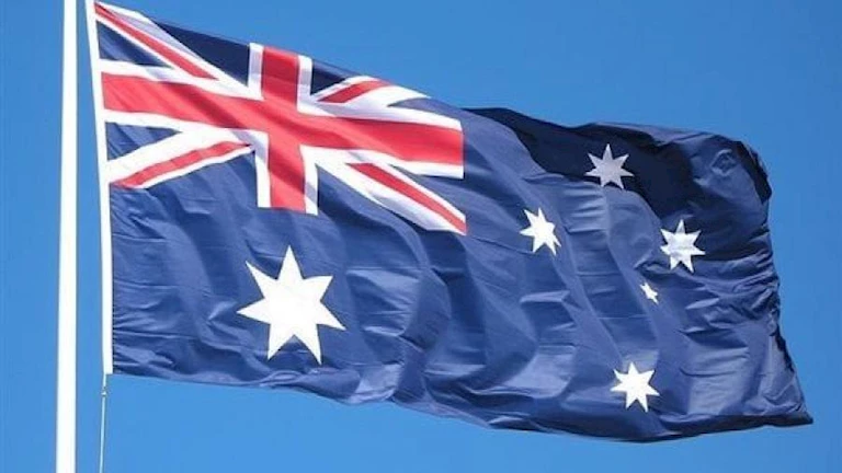 بعد اتهامها أمير بريطانيا بالتحرش.. انتحار فرجينيا جيوفري في استراليا (فيديو)