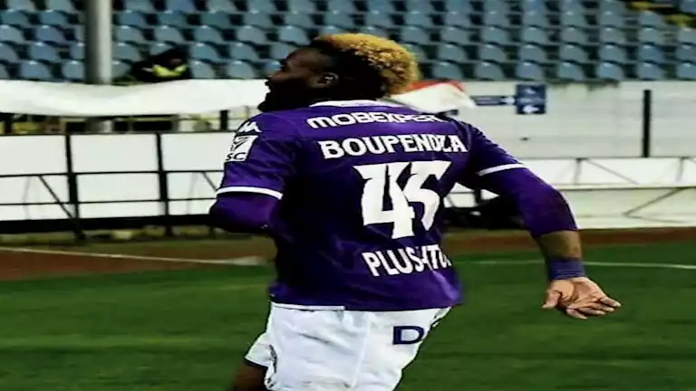 خبير لوائح يكشف لمصراوي الموقف القانوني لقضية الزمالك ضد بوبيندزا بعد وفاة اللاعب