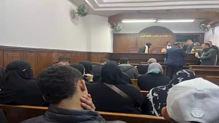 انقضاء دعوى جنائية ضد عضو شركة ألبان شهيرة بالتصالح في حادث دهس طالبين بطريق زايد