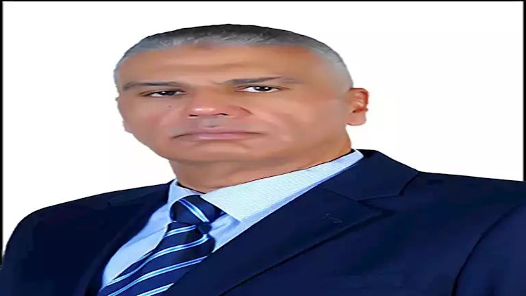 بالصور.. بعد تحريك أسعار الوقود.. محافظ أسوان يقرر تعديل تعريفة الأجرة للمواصلات الداخلية والخارجية بزيادة 10%