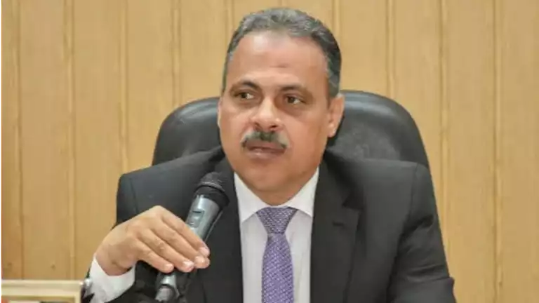 محافظ الشرقية يعلن السيطرة على حريق شارع البوستة ويؤكد: لا وفيات