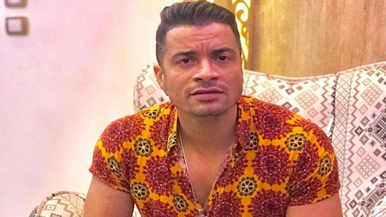 حسن شاكوش يؤجل طرح أغنيته الجديدة حدادًا على وفاة أمح الدولي
