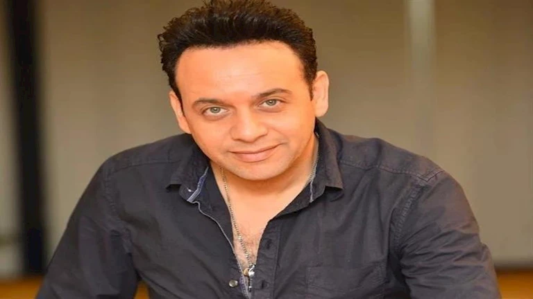 بعد تداول حالته.. ما هي جراحة الأحبال الصوتية التي خضع لها الفنان مصطفى قمر؟