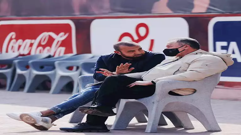 تفاصيل اجتماع طارئ للخطيب مع مسؤولي الأهلي