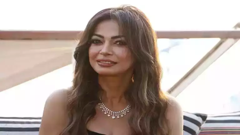 بالفيديو.. داليا مصطفى ترقص مع رانيا يوسف في عيد ميلادها