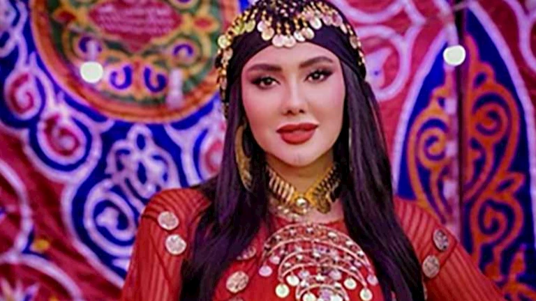 ماما خاصمتني بسبب بدلة الرقص”.. مي القاضي تكشف أزمتها بعد “العتاولة 2