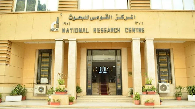 مرض معقد.. أستاذ كيمياء حيوية طبية يوضح أعراض “ربو” الربيع الشائع والأدوية المعالجة له