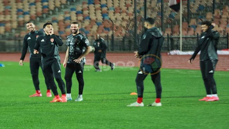 ماذا يفعل الأهلي بحضور الصافرة التحكيمية لمحمود ناجي؟