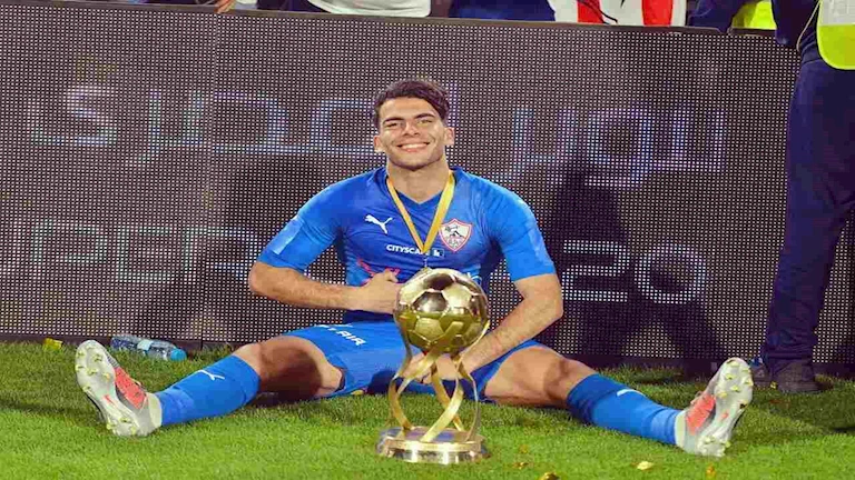 تعليق مثير للجدل من لاعب الأهلي السابق على اقتراب زيزو من المارد الأحمر