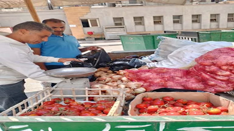 تزامنا مع احتفالات عيد القيامة.. منافذ الزراعة في الكاتدرائية لتوفير السلع بأسعار مخفضة