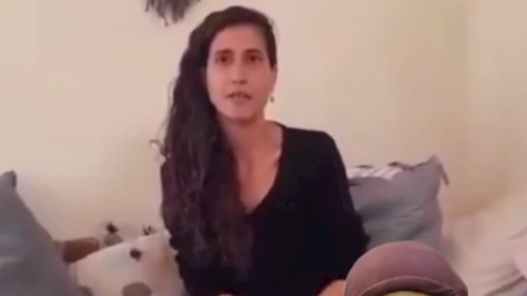 ابنة وزيرة إسرائيلية تفضح والديها وشقيقها وتتهمهم بفعل مشين