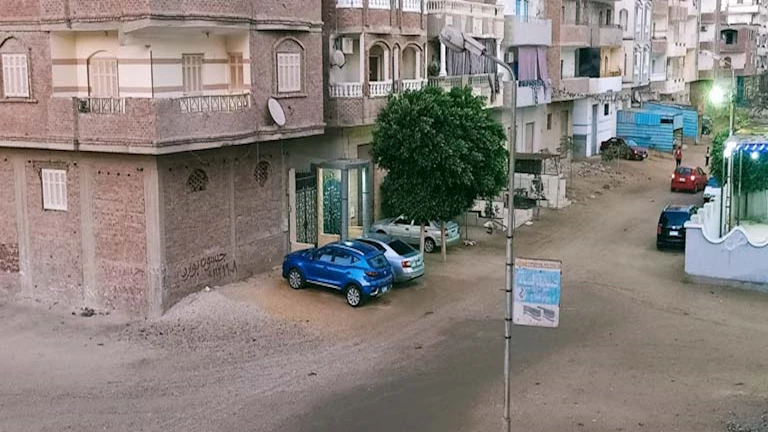 أمطار خفيفة بالسويس وانتظام حركة الملاحة البحرية بالموانئ (صور)