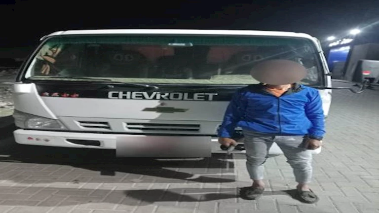 القبض على سائق نصف نقل قاد سيارة أخشاب برعونة