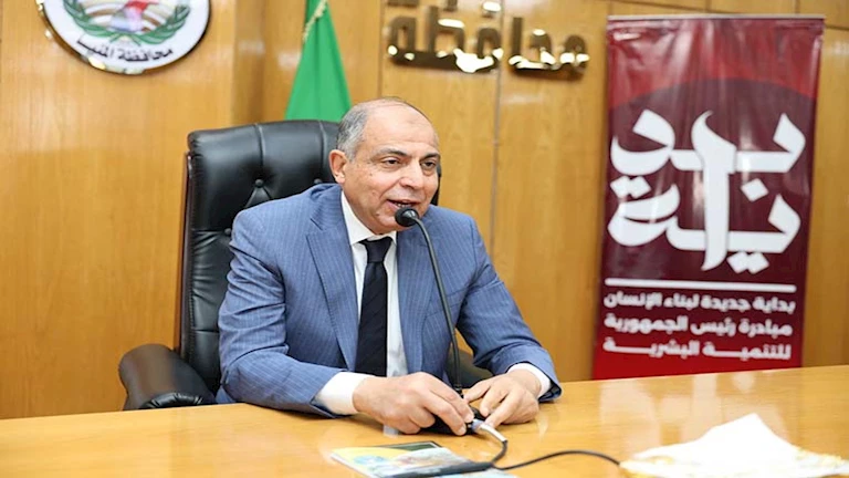 بعد زراعة 213 ألف فدان.. محافظ المنيا يناقش منظومة توريد القمح