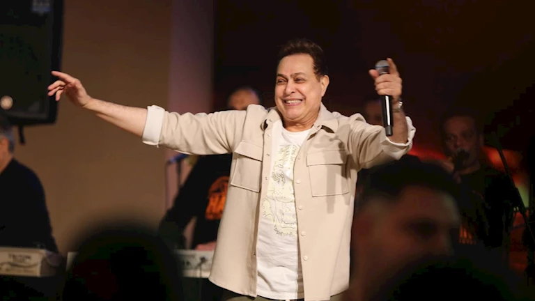 حكيم يكشف عن تقديم أغنيته “السلام عليكو” في فيلم أمريكي